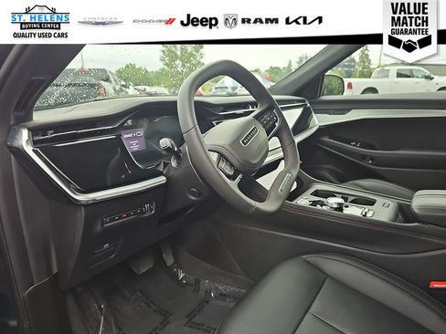Used 2024 Jeep Wagoneer Launch Edition AWD/4WD image 12
