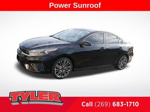 Used 2023 Kia Forte GT w/ GT2 Package FWD image 3