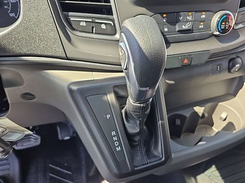New 2025 Ford Transit 250 148 Medium Roof RWD image 27