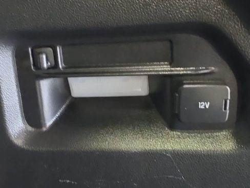 Used 2020 Ford Explorer XLT w/ Comfort Package AWD/4WD image 36