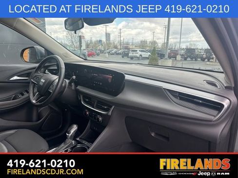 Used 2024 Buick Encore GX Preferred image 13