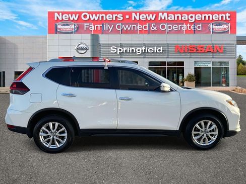 Used 2019 Nissan Rogue S w/ Special Edition Package image 4