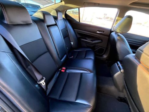 Used 2022 Nissan Altima 2.0 SR image 16