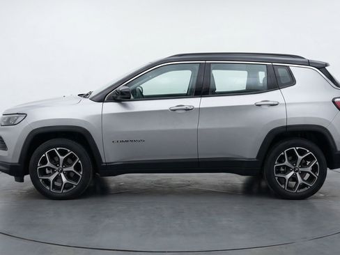 Used 2025 Jeep Compass Limited image 5