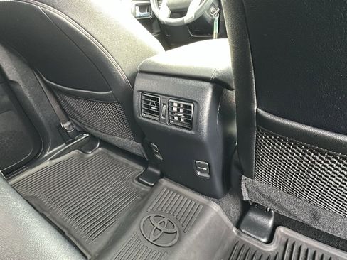 Used 2019 Toyota 4Runner SR5 Premium image 28