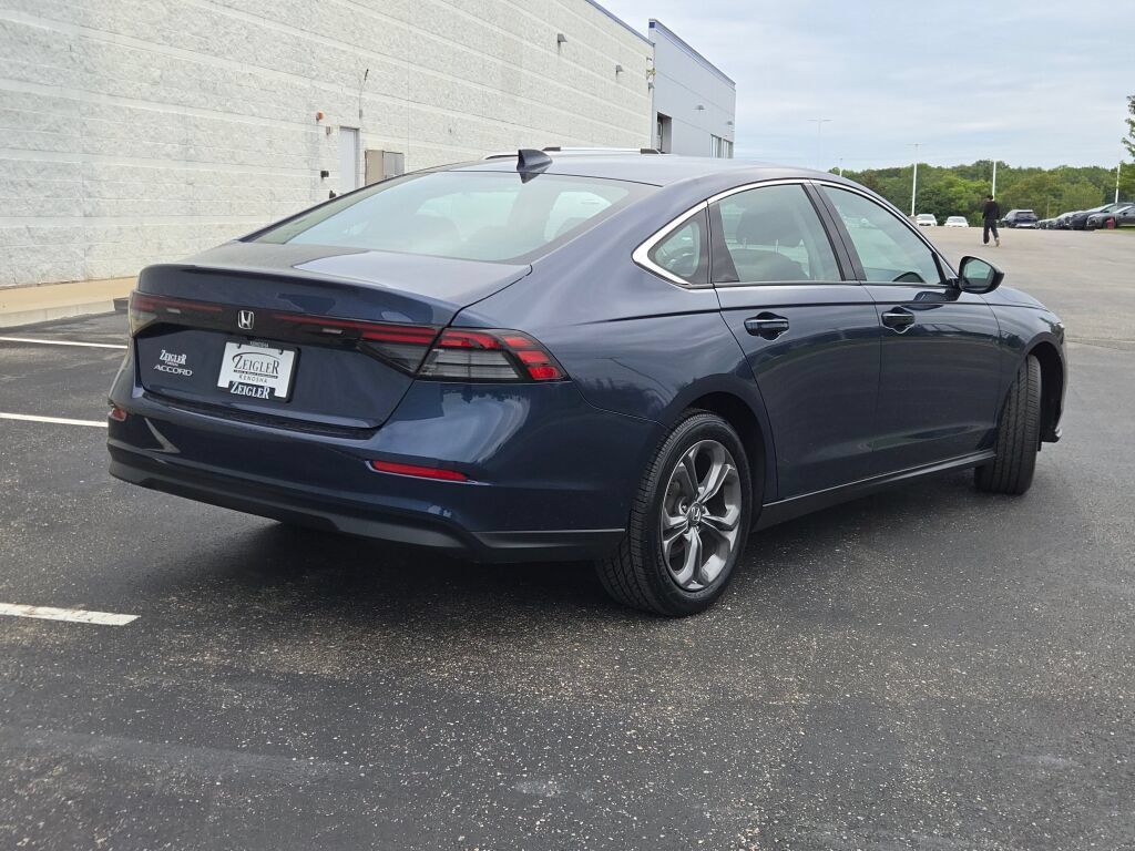 Used 2023 Honda Accord EX image 11