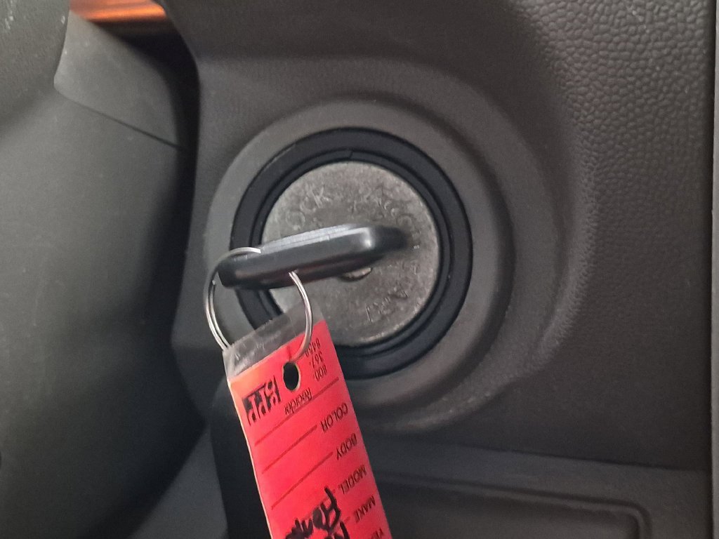 Used 2019 Nissan Frontier SV AWD/4WD image 27