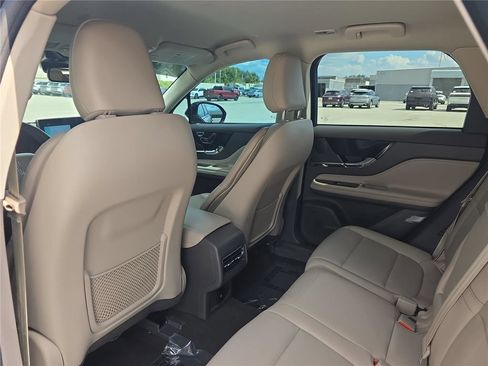 Certified 2023 Lincoln Corsair FWD image 12