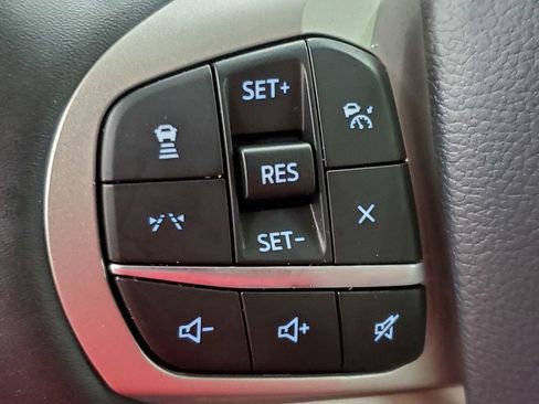 New 2026 Ford Explorer Active w/ Active Comfort Package image 30