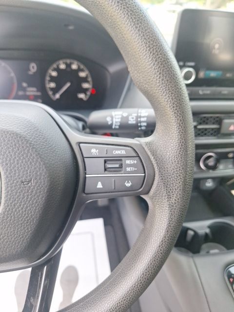 Used 2023 Honda HR-V LX image 13