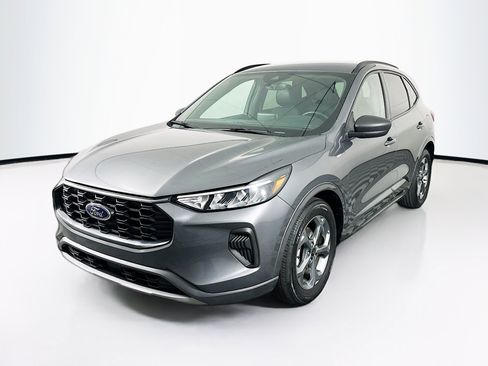 Used 2024 Ford Escape ST-Line image 3