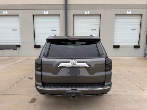 Used 2012 Toyota 4Runner Limited image 8