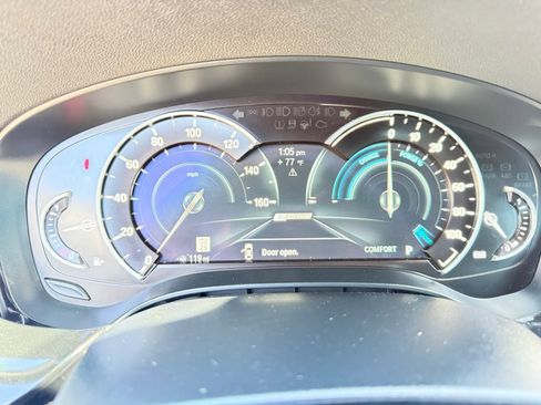 Used 2019 BMW 530e w/ Convenience Package image 25