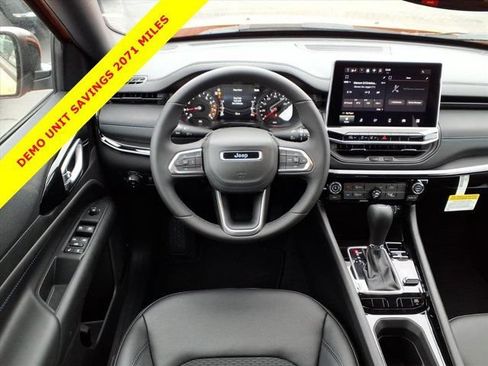 New 2026 Jeep Compass Latitude AWD/4WD image 5