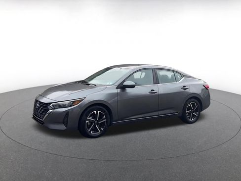 Used 2025 Nissan Sentra SV image 8