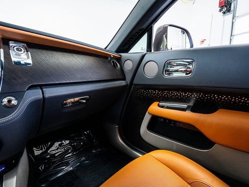 Used 2018 Rolls-Royce Wraith image 55