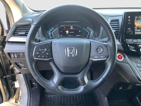 Certified 2024 Honda Odyssey EX-L image 16