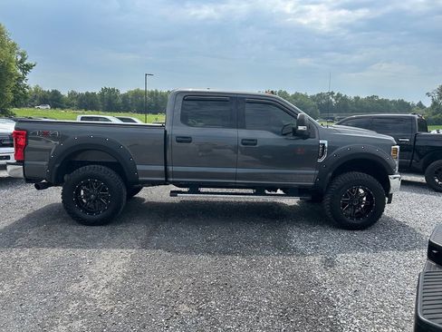 Used 2019 Ford F250 XLT w/ XLT Value Package AWD/4WD image 14