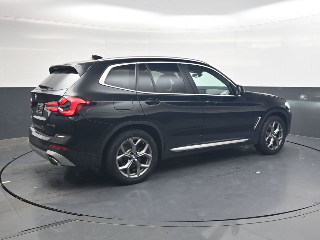 Used 2024 BMW X3 sDrive30i w/ Convenience Package RWD image 4