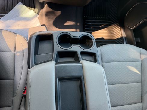Used 2025 Chevrolet Silverado 1500 LT AWD/4WD image 40