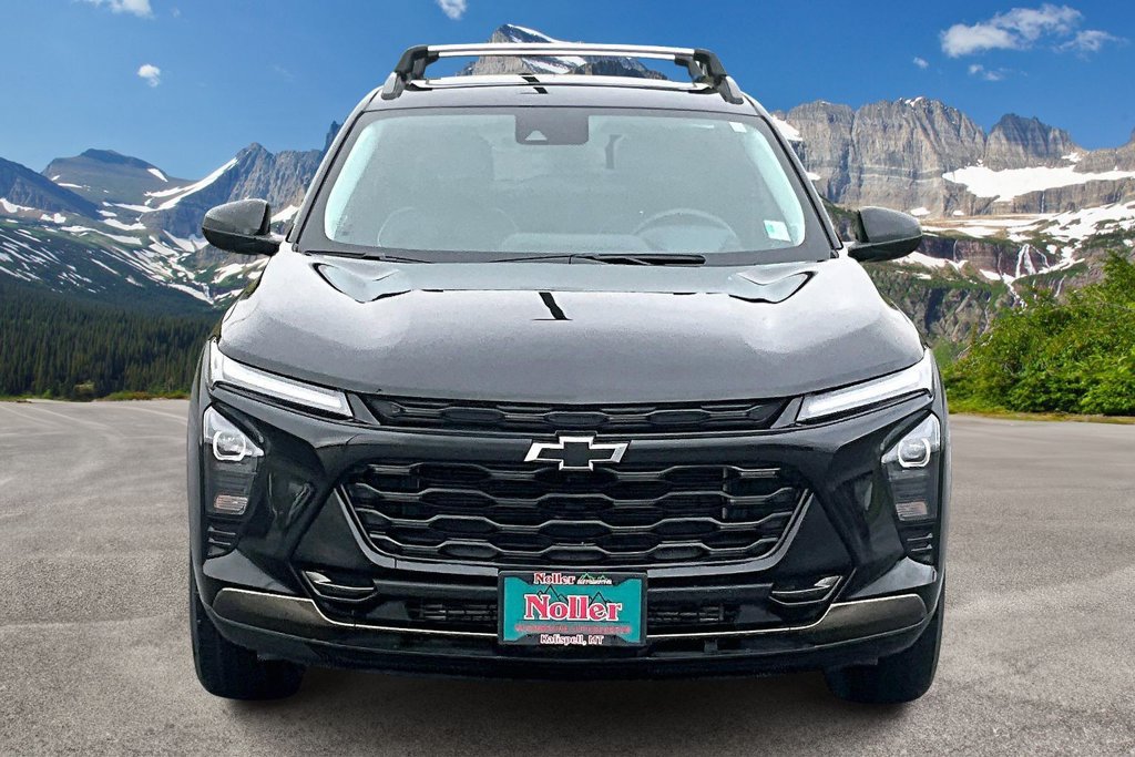 Used 2024 Chevrolet Trax ACTIV w/ Sunroof Package FWD image 3