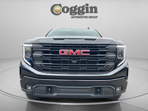 Used 2022 GMC Sierra 1500 Elevation w/ Elevation Premium Package image 8