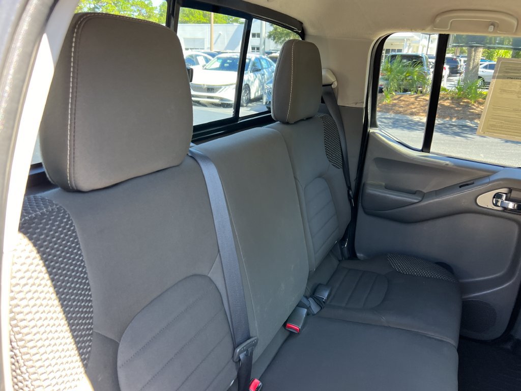 Used 2014 Nissan Frontier Desert Runner RWD image 17