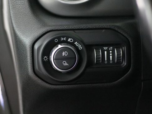 Used 2021 Jeep Gladiator Overland AWD/4WD image 49