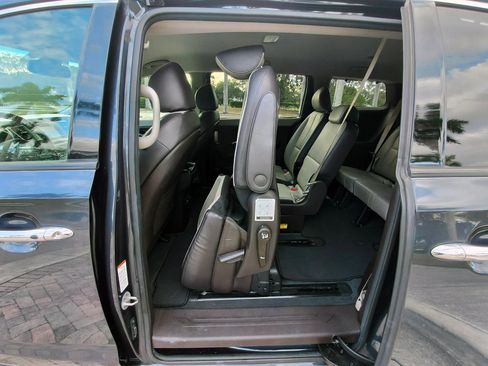 Used 2016 Kia Sedona SX Limited image 8