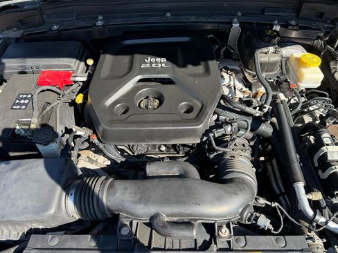 Used 2019 Jeep Wrangler Unlimited Sport S image 21