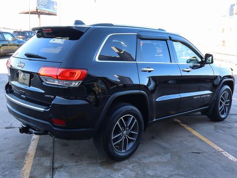 Used 2017 Jeep Grand Cherokee Limited image 5