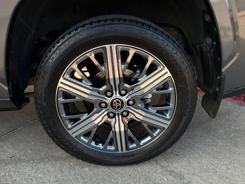Used 2024 Toyota Sequoia Capstone AWD/4WD image 9
