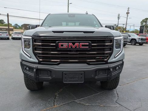 Used 2025 GMC Sierra 1500 AT4X AWD/4WD image 9