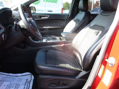 Used 2024 Ford Edge ST-Line image 4