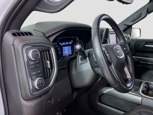 Used 2020 GMC Sierra 1500 AT4 w/ AT4 Premium Package image 9