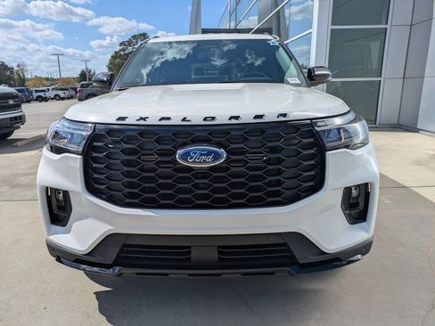 New 2026 Ford Explorer ST-Line w/ ST-Line Street Pack image 8