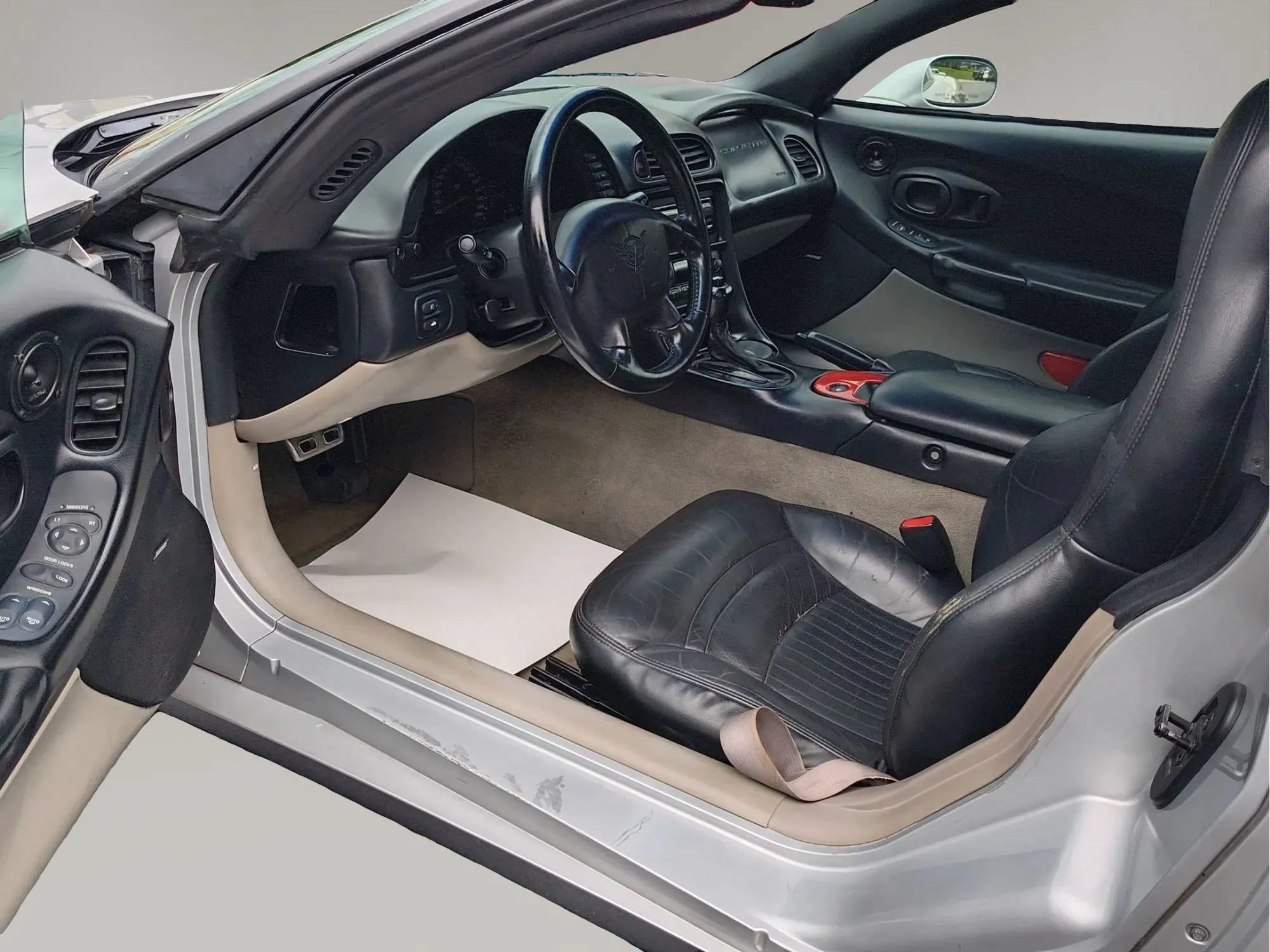 Used 1998 Chevrolet Corvette Coupe RWD image 16