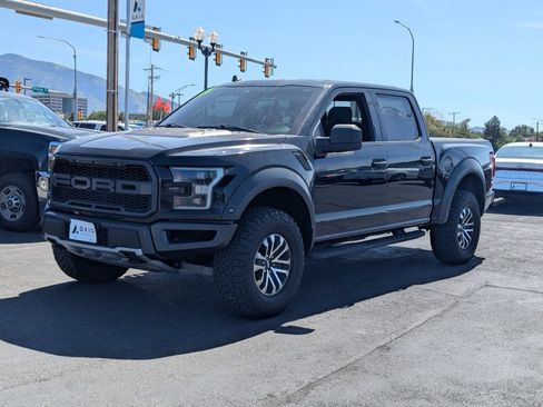 Used 2019 Ford F150 Raptor AWD/4WD image 8