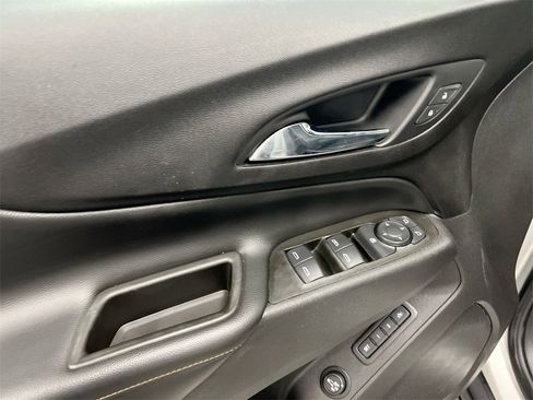 Used 2020 Chevrolet Equinox Premier image 20