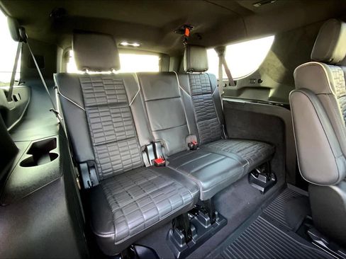 Used 2021 Cadillac Escalade ESV Sport Platinum w/ Heavy-Duty Trailer Package AWD/4WD image 25