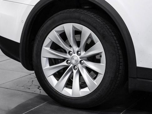 Used 2020 Tesla Model X Long Range image 66