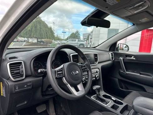 Used 2022 Kia Sportage LX AWD/4WD image 10