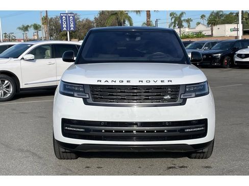 Used 2023 Land Rover Range Rover Long Wheelbase SE AWD/4WD image 8