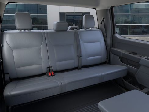 New 2026 Ford F250 XL w/ XL Off-Road Package AWD/4WD image 13