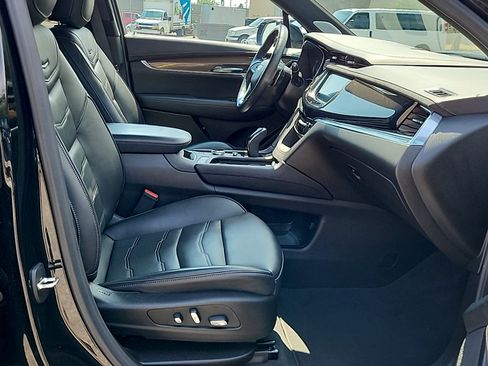 Used 2024 Cadillac XT6 Sport w/ Platinum Package AWD/4WD image 10