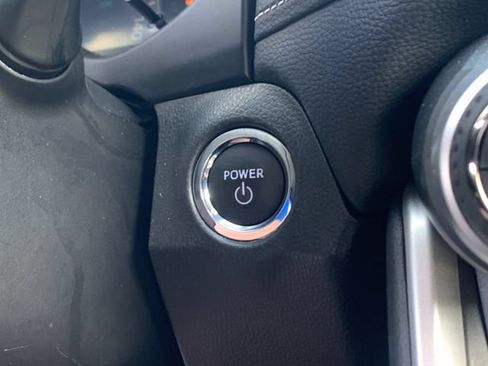Used 2025 Toyota RAV4 XLE AWD/4WD image 25