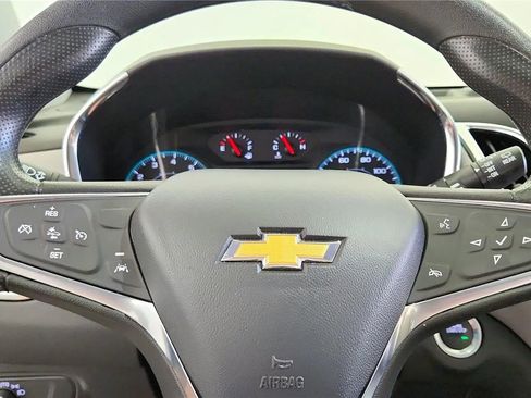 Used 2024 Chevrolet Equinox LS FWD image 25
