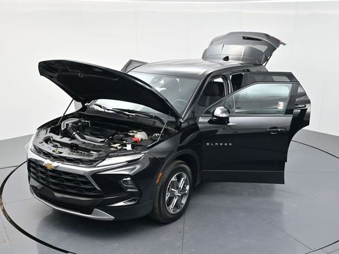 Used 2025 Chevrolet Blazer LT FWD image 53