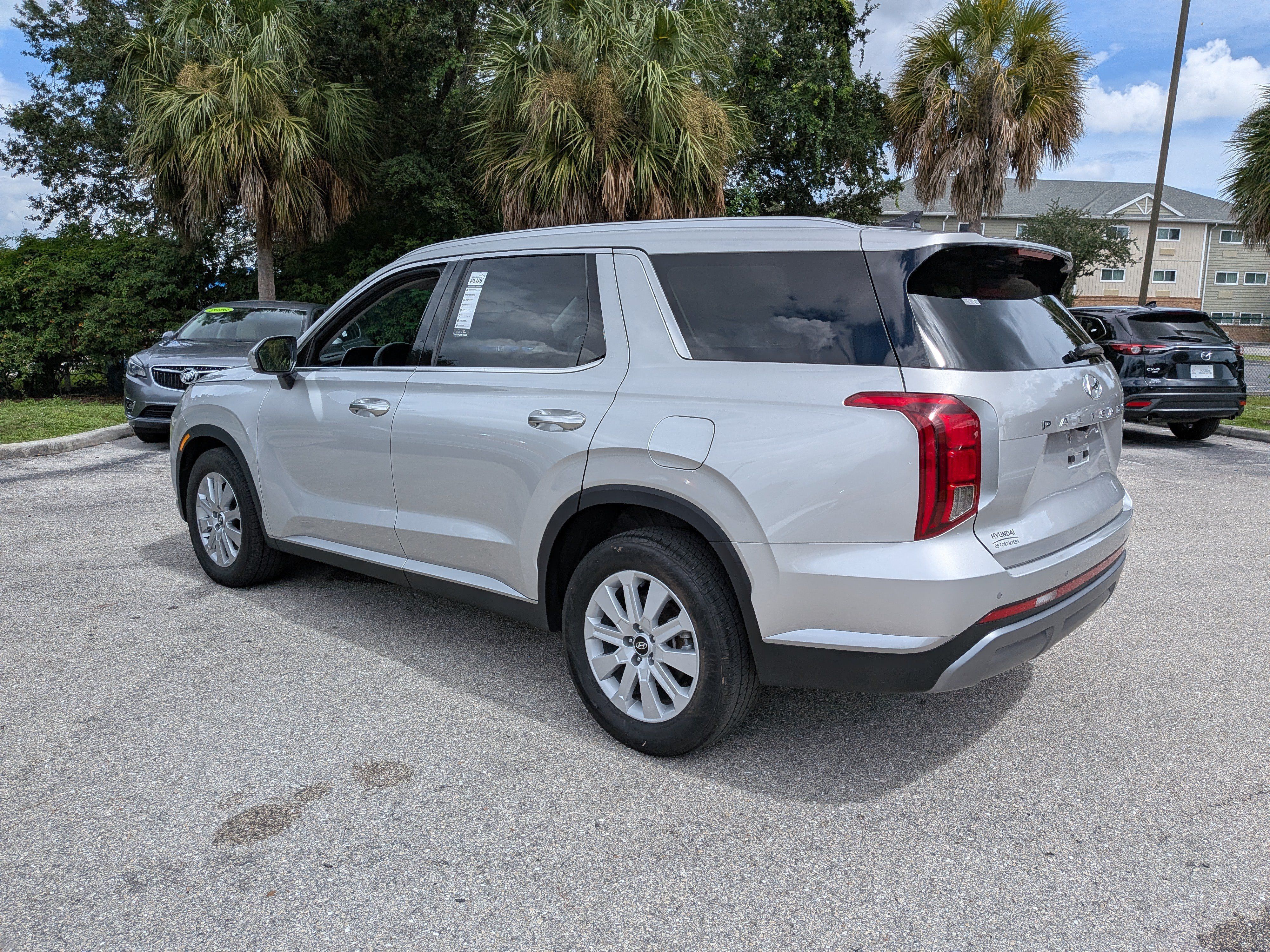 Used 2025 Hyundai Palisade SEL AWD/4WD image 6