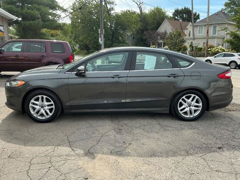 Used 2016 Ford Fusion SE FWD image 7